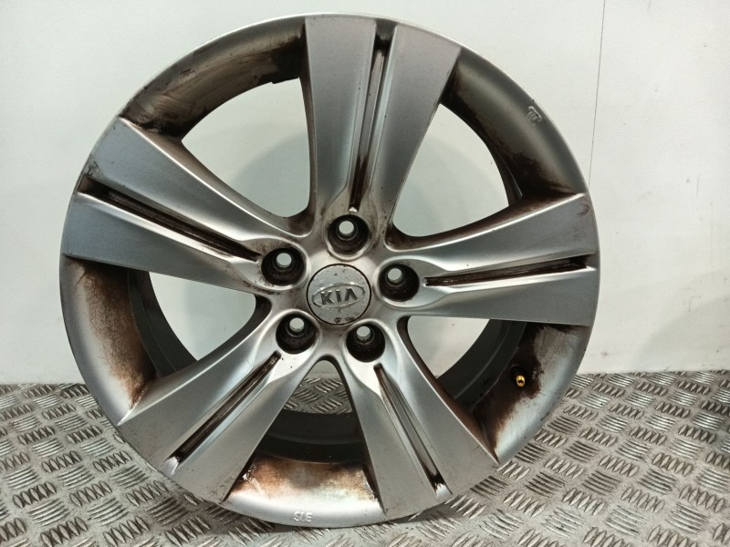 Recambio de llanta para kia sportage referencia OEM IAM 529103U200  