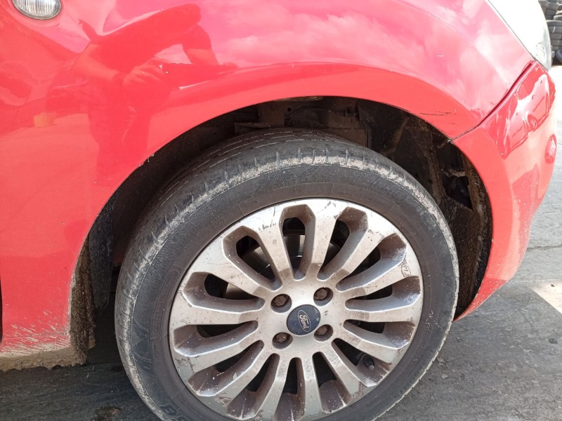 Recambio de paso de rueda delantero derecho para ford ka (ru8) 1.2 referencia OEM IAM 1558910  