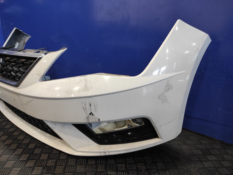 Recambio de paragolpes delantero para seat leon st (5f8) referencia OEM IAM   