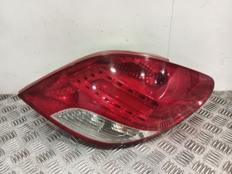 Recambio de piloto trasero derecho para peugeot 207/207+ (wa_, wc_) 1.4 referencia OEM IAM 9686565980 968656598000 