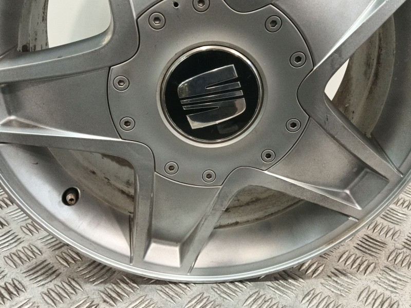Recambio de llanta para seat toledo (1m2) referencia OEM IAM 1M0601025F  