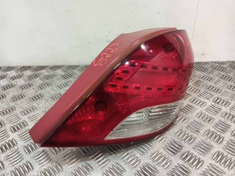 Recambio de piloto trasero derecho para peugeot 207/207+ (wa_, wc_) 1.4 referencia OEM IAM 9686565980 968656598000 