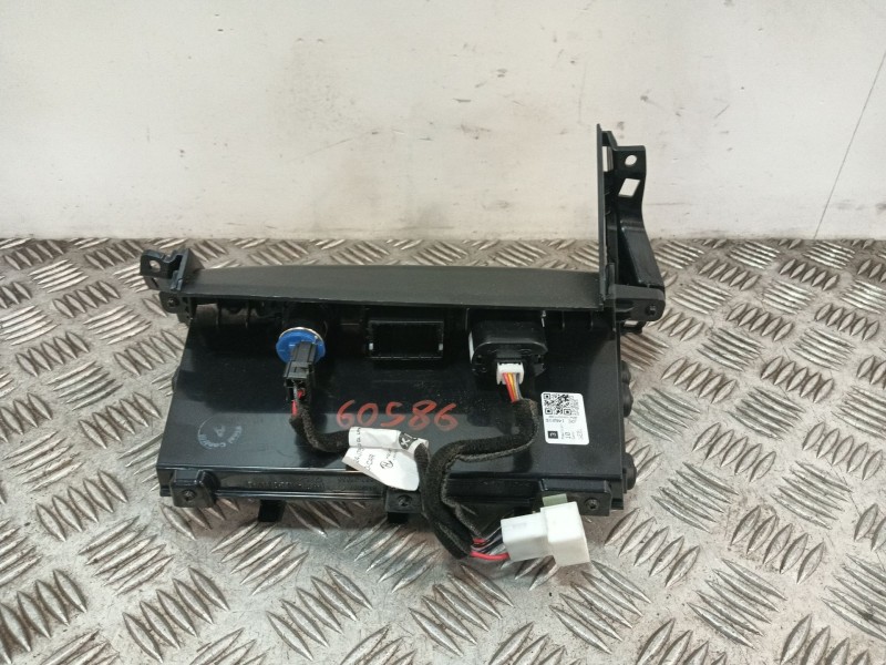 Recambio de moldura para kia xceed (cd) 1.5 t-gdi mhev referencia OEM IAM 84684J7000  