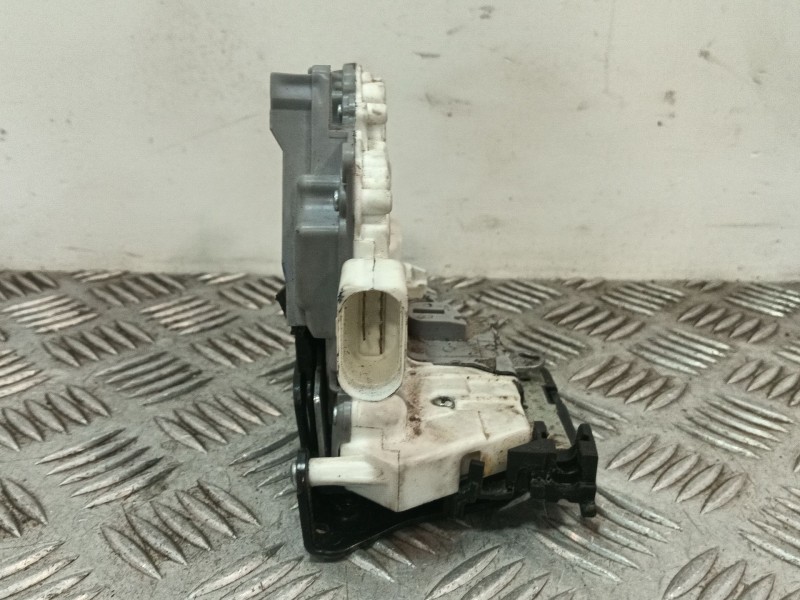 Recambio de cerradura puerta delantera izquierda para audi a4 allroad quattro (8k) referencia OEM IAM   