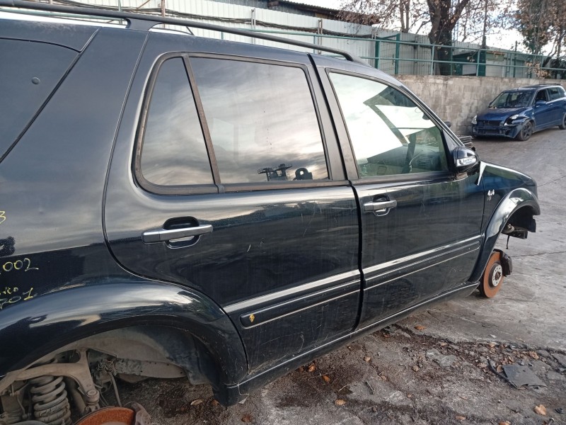 Recambio de puerta trasera derecha para mercedes-benz clase m (w163) referencia OEM IAM A1637301605  