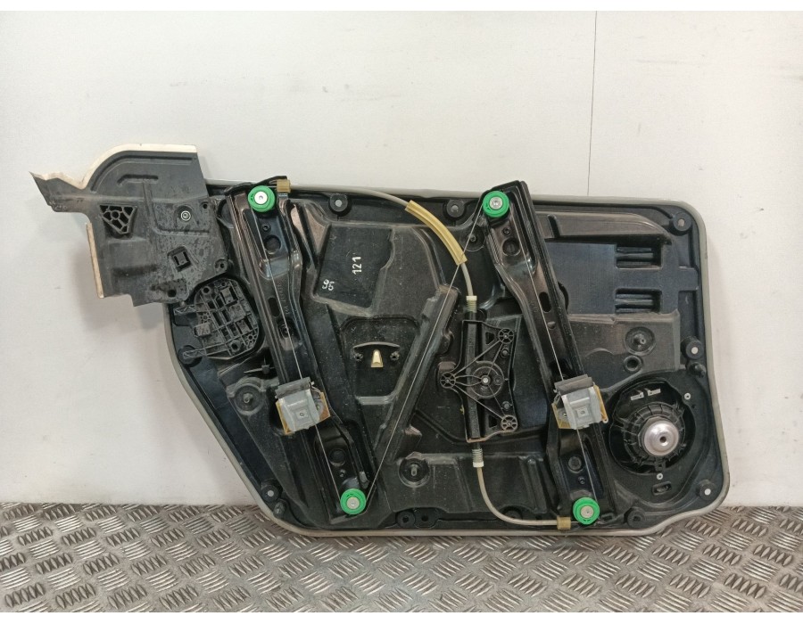 Recambio de elevalunas delantero derecho para mercedes-benz clase a (w176) a 180 (176.042) referencia OEM IAM A1667200435  