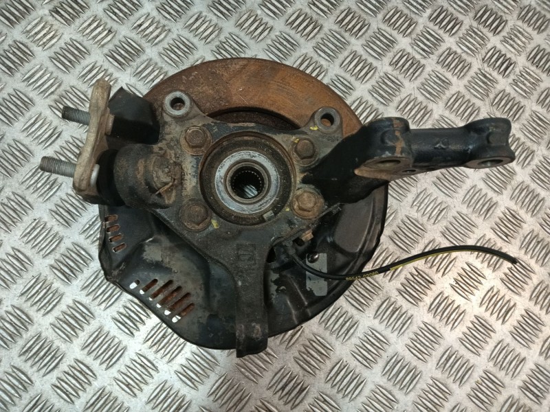 Recambio de mangueta delantera derecha para toyota auris (_e15_) 1.6 (zre151_) referencia OEM IAM   