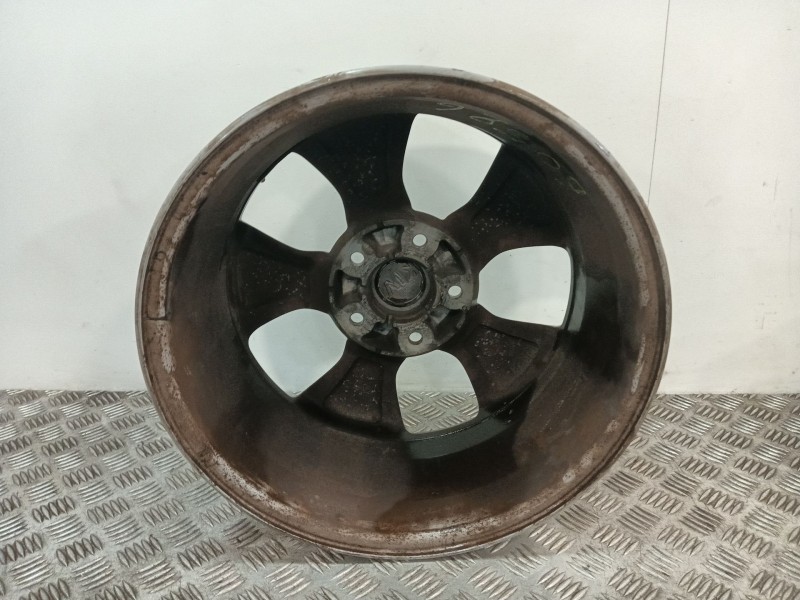 Recambio de llanta para kia carens iv 1.7 crdi referencia OEM IAM 52910A4100  