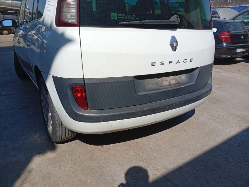 Recambio de paragolpes trasero para renault espace iv (jk0/1_) 2.2 dci (jk0h) referencia OEM IAM 7701207364  