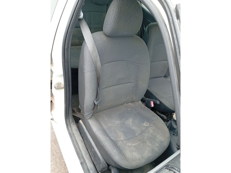 Recambio de asiento delantero derecho para renault clio ii (bb_, cb_) 1.5 dci (b/cb3m) referencia OEM IAM   