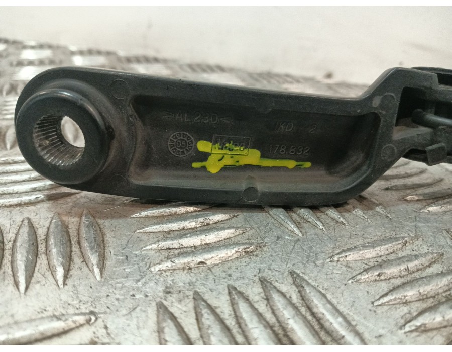Recambio de brazo limpia delantero izquierdo para audi q7 (4l) 3.0 v6 24v tdi referencia OEM IAM 4L1955407A  