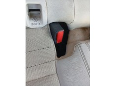 Recambio de enganche cinturon trasero derecho para mercedes-benz clase a (w176) a 180 (176.042) referencia OEM IAM 1768600469649