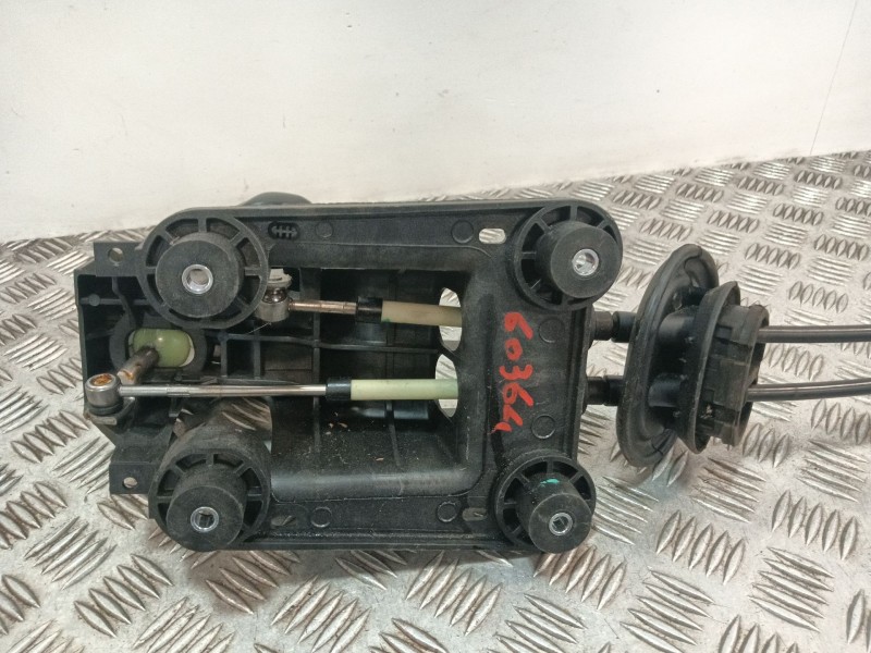 Recambio de palanca cambio para citroën c4 cactus 1.2 vti 82 referencia OEM IAM 9683711580  