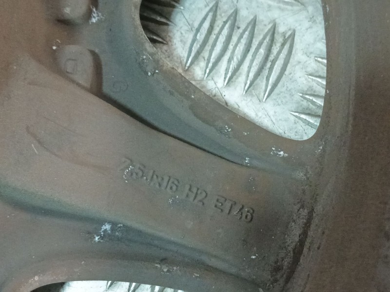 Recambio de llanta para mercedes-benz clase s (w220) berlina 4.0 cdi 32v cat referencia OEM IAM A2204012302  