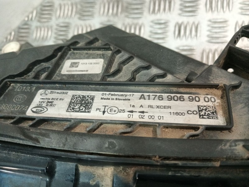 Recambio de faro derecho para mercedes-benz clase a (w176) a 180 (176.042) referencia OEM IAM A1769069000  