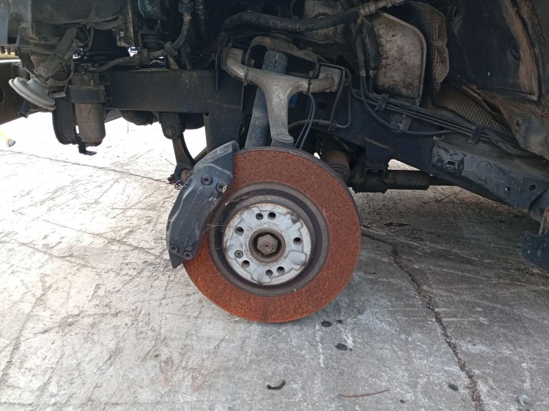 Recambio de mangueta delantera izquierda para mercedes-benz clase m (w163) referencia OEM IAM   