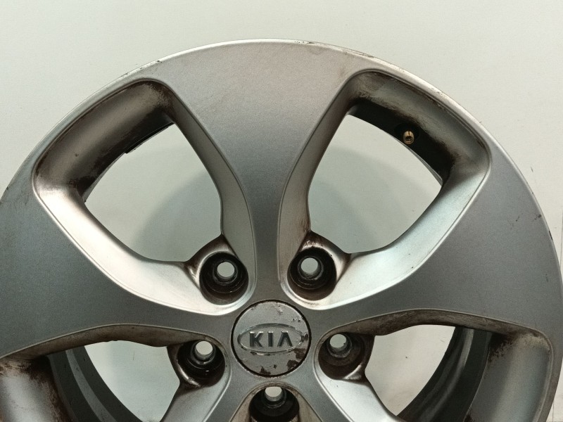Recambio de llanta para kia carens iv 1.7 crdi referencia OEM IAM 52910A4100  
