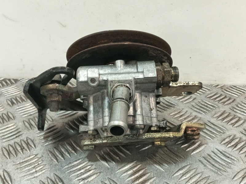 Recambio de bomba direccion para nissan trade 100 referencia OEM IAM 7692974118 49110g4900 