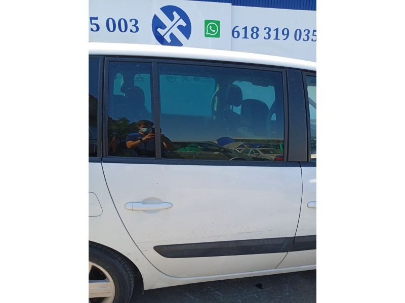 Recambio de puerta trasera derecha para renault espace iv (jk0/1_) 2.2 dci (jk0h) referencia OEM IAM 7751476286  
