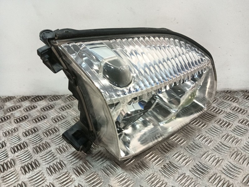 Recambio de faro derecho para nissan x-trail i (t30) 2.2 di 4x4 referencia OEM IAM 260108H90A  