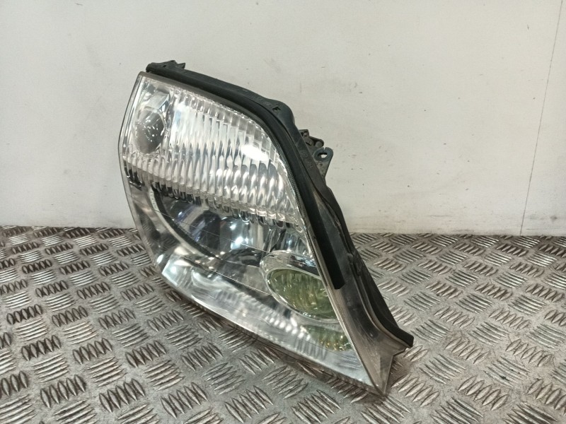 Recambio de faro derecho para nissan x-trail i (t30) 2.2 di 4x4 referencia OEM IAM 260108H90A  