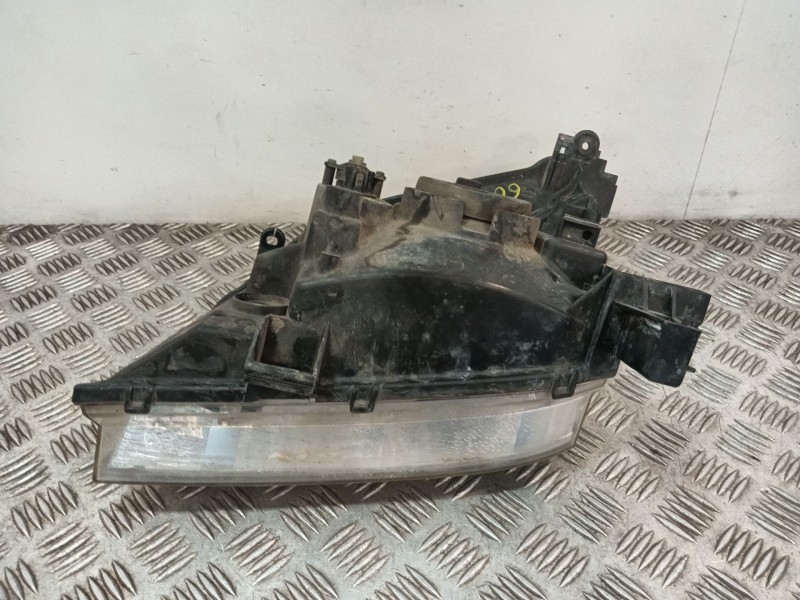Recambio de faro derecho para nissan x-trail i (t30) 2.2 di 4x4 referencia OEM IAM 260108H90A  