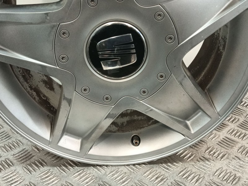 Recambio de llanta para seat toledo (1m2) referencia OEM IAM 1M0601025F  