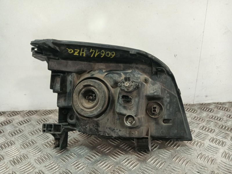 Recambio de faro izquierdo para nissan x-trail i (t30) 2.2 di 4x4 referencia OEM IAM 260608H925  