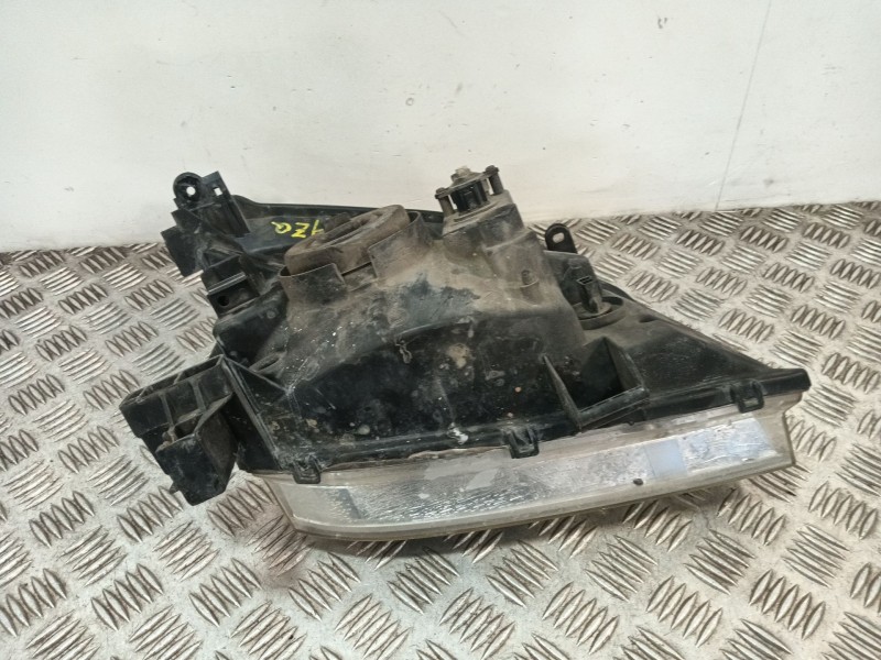 Recambio de faro izquierdo para nissan x-trail i (t30) 2.2 di 4x4 referencia OEM IAM 260608H925  