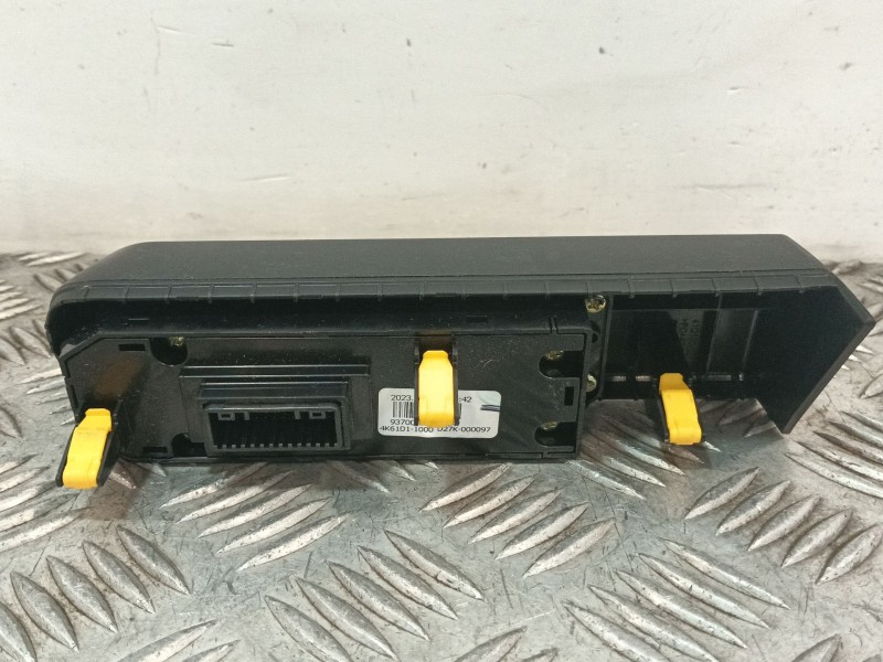 Recambio de mando multifuncion para kia xceed (cd) 1.5 t-gdi mhev referencia OEM IAM 93700J7271WK 41Q1002210 