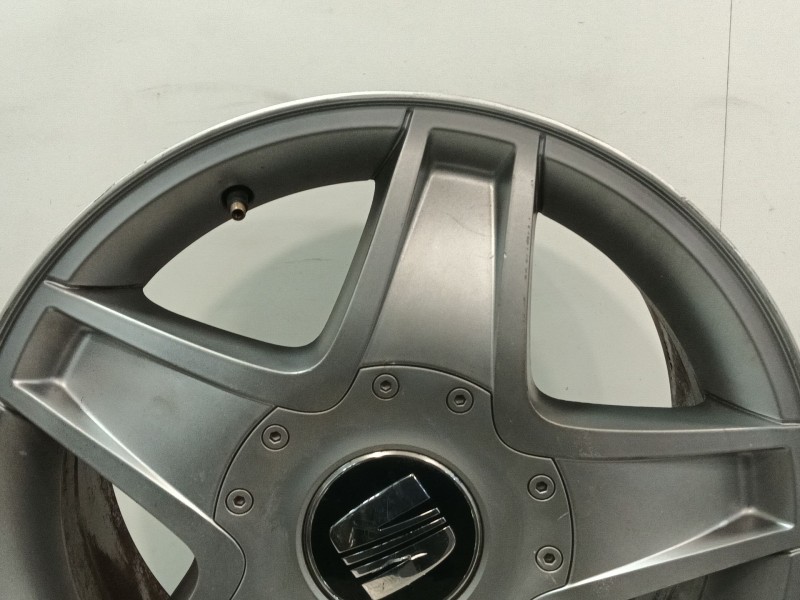 Recambio de llanta para seat toledo (1m2) referencia OEM IAM 1M0601025F  