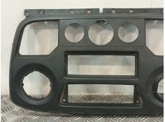 Recambio de moldura para renault master iii master iii referencia OEM IAM 682600025R   2