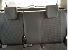 Recambio de asientos traseros para suzuki swift iii (mz, ez) 1.3 ddis (rs 413d) referencia OEM IAM 8786072K00000  