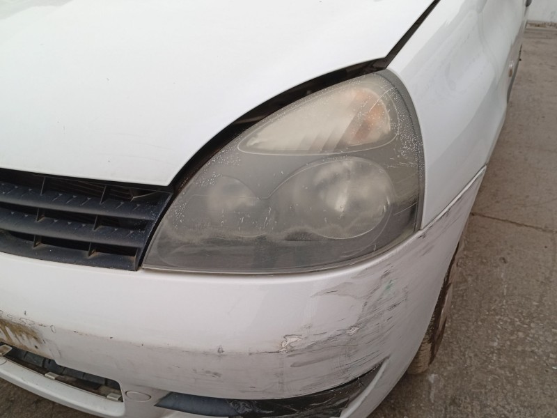 Recambio de faro izquierdo para renault clio ii (bb_, cb_) 1.5 dci (b/cb3m) referencia OEM IAM 7701045174  
