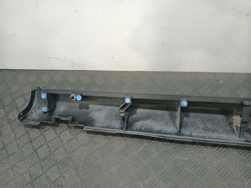 Recambio de faldon lateral para citroën c4 cactus 1.2 vti 82 referencia OEM IAM 9801521780  