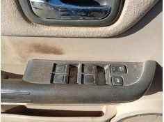 Recambio de mando elevalunas delantero izquierdo para nissan x-trail i (t30) 2.2 di 4x4 referencia OEM IAM 254018H701  