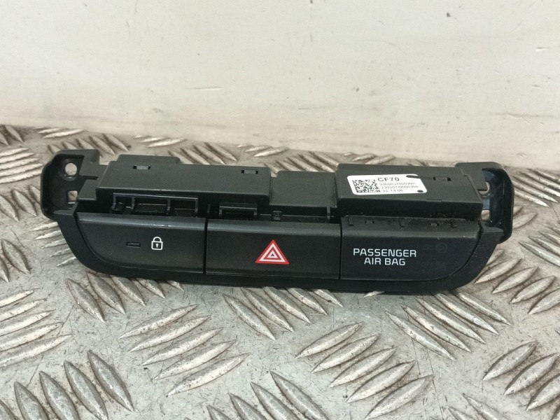 Recambio de warning para kia xceed (cd) 1.5 t-gdi mhev referencia OEM IAM 93600J7000WK  