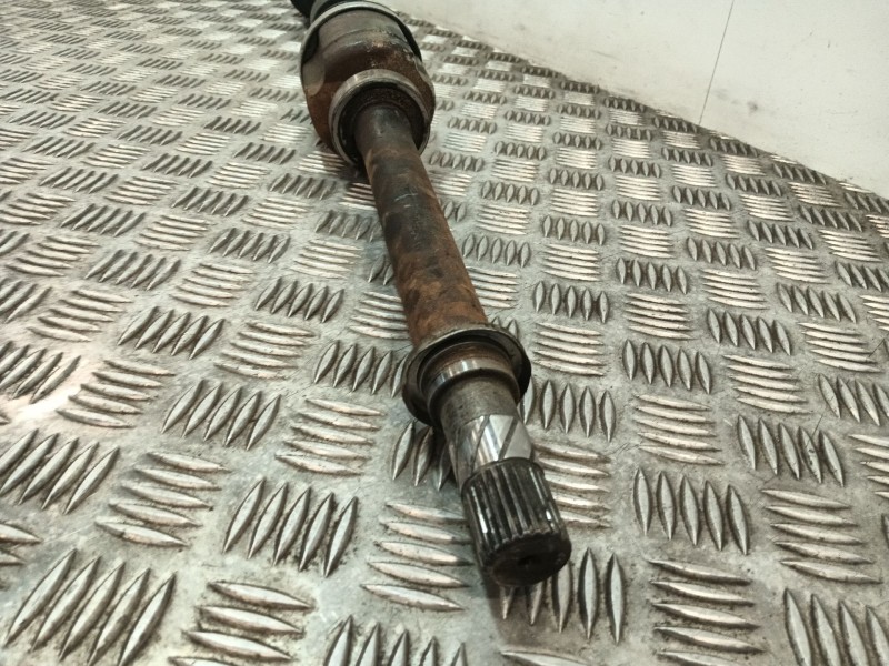 Recambio de transmision delantera derecha para dacia duster referencia OEM IAM 391008165R  