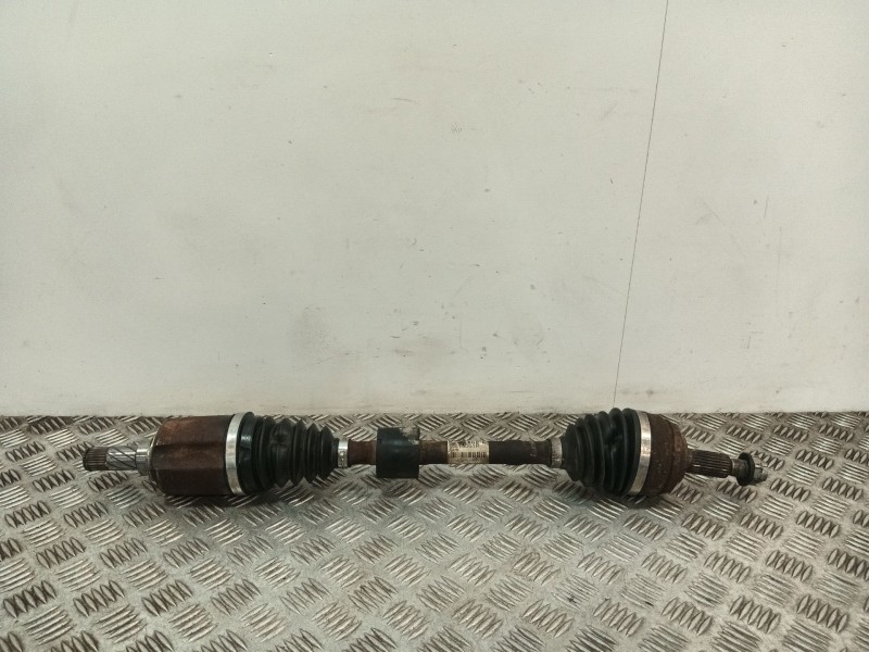 Recambio de transmision delantera izquierda para dacia duster referencia OEM IAM 391015061R  