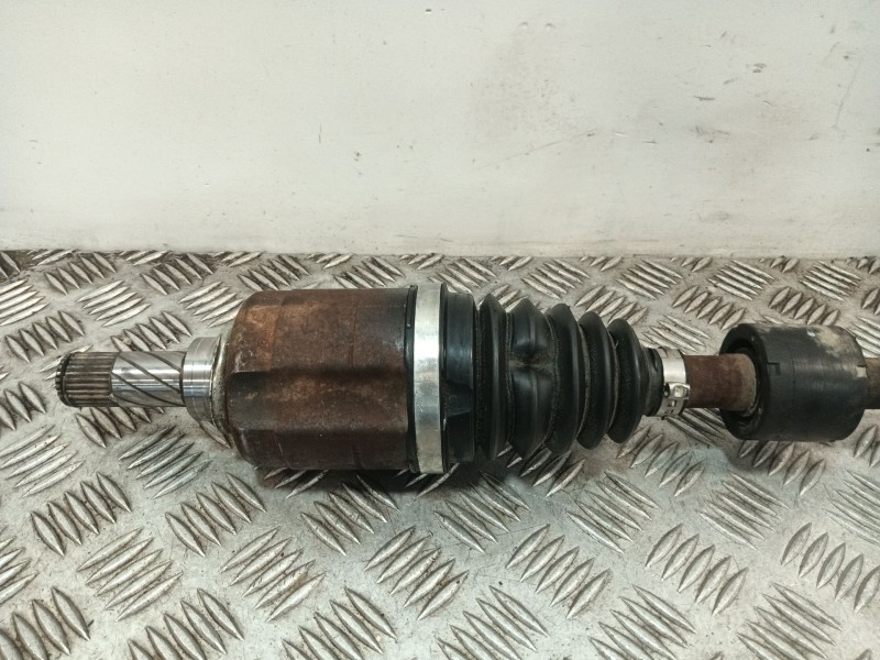 Recambio de transmision delantera izquierda para dacia duster referencia OEM IAM 391015061R  