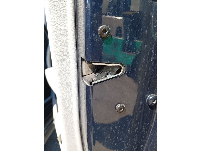 Recambio de cerradura puerta delantera derecha para bmw 1 (e81) 118 d referencia OEM IAM 51217202146 51247840617 