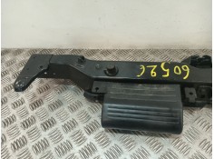 Recambio de travesaño superior para kia carens iv 1.7 crdi referencia OEM IAM 64101A4000   2