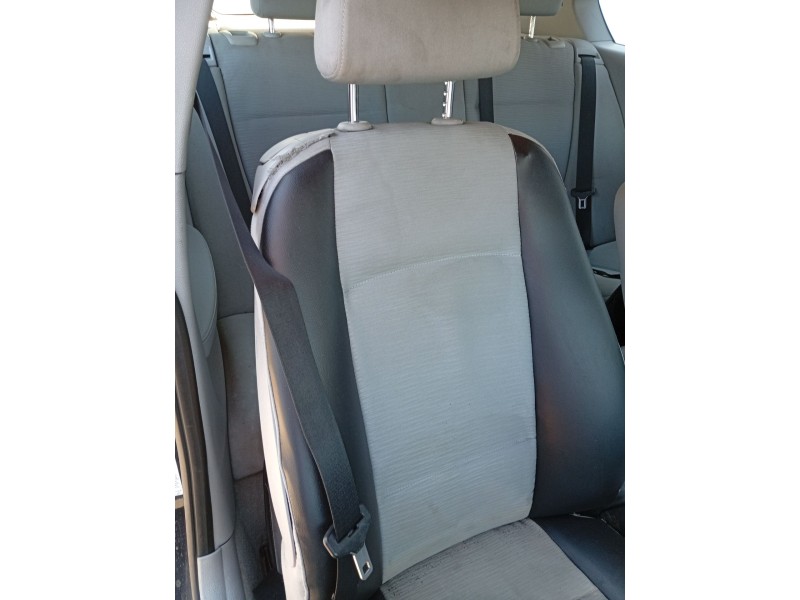 Recambio de cinturon seguridad delantero derecho para bmw 1 (e81) 118 d referencia OEM IAM 72119138246  