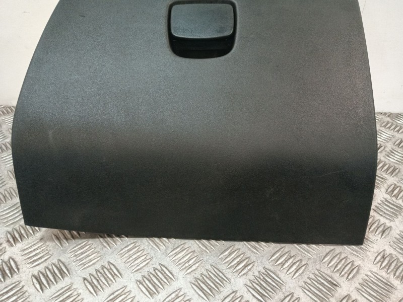 Recambio de guantera para iveco daily vi furgoneta 35s18, 35c18, 40c18, 50c18, 60c18, 65c18, 70c18 referencia OEM IAM 5801544516