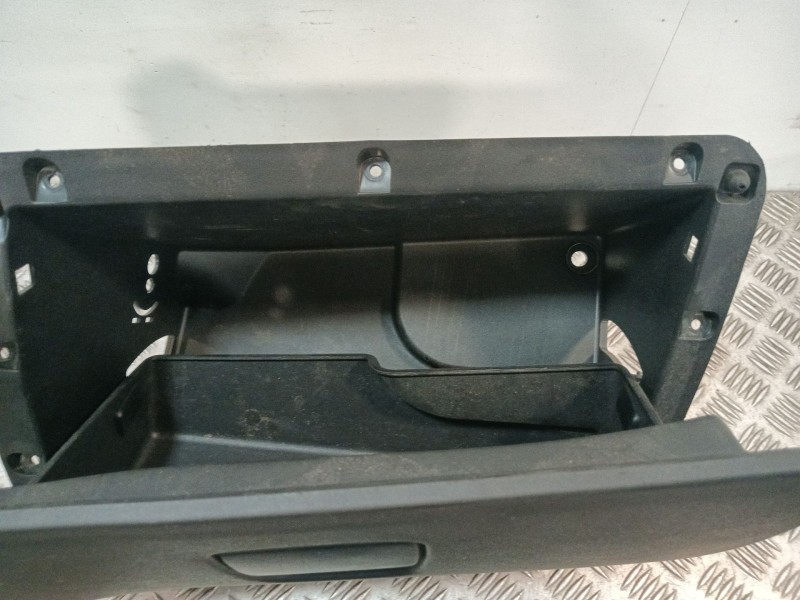 Recambio de guantera para iveco daily vi furgoneta 35s18, 35c18, 40c18, 50c18, 60c18, 65c18, 70c18 referencia OEM IAM 5801544516