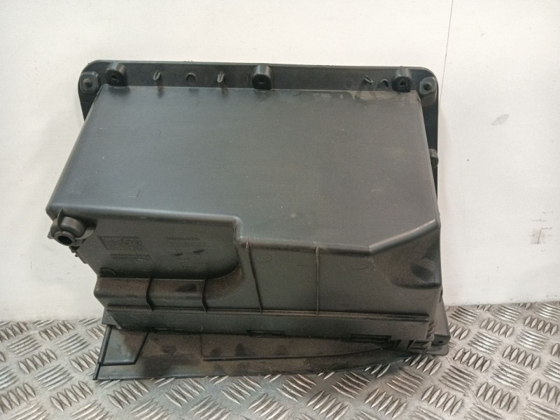 Recambio de guantera para iveco daily vi furgoneta 35s18, 35c18, 40c18, 50c18, 60c18, 65c18, 70c18 referencia OEM IAM 5801544516