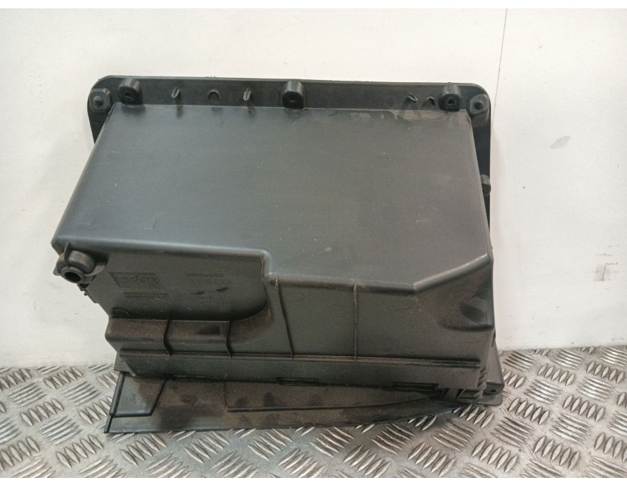 Recambio de guantera para iveco daily vi furgoneta 35s18, 35c18, 40c18, 50c18, 60c18, 65c18, 70c18 referencia OEM IAM 5801544516
