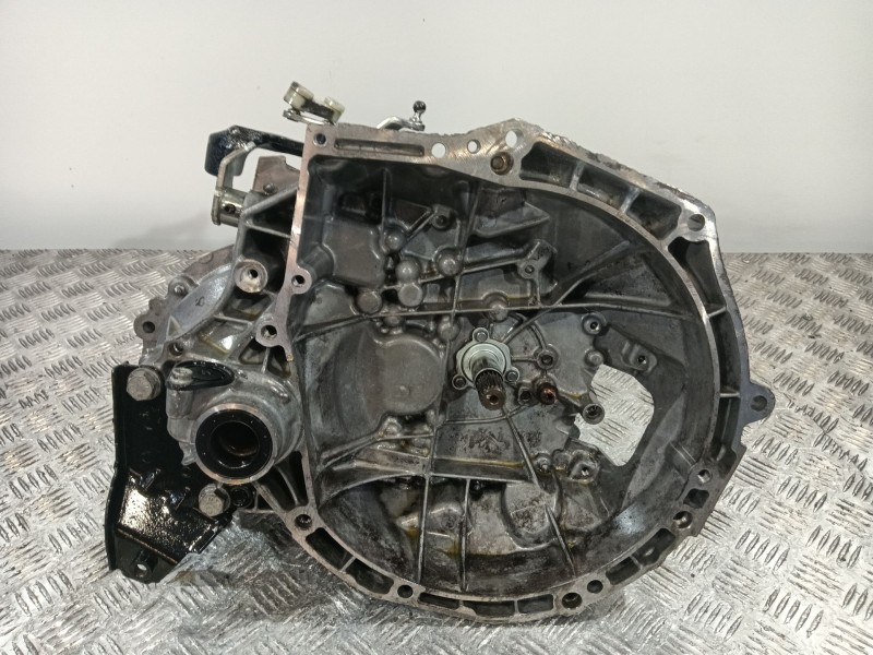 Recambio de caja cambios para citroën c4 cactus 1.2 vti 82 referencia OEM IAM 20CR15  
