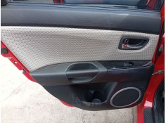 Recambio de guarnecido puerta trasera izquierda para mazda 3 (bk) 1.6 (bk14) referencia OEM IAM BR2A6856X  