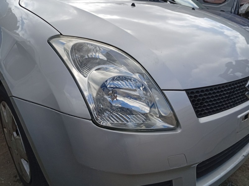 Recambio de faro derecho para suzuki swift iii (mz, ez) 1.3 ddis (rs 413d) referencia OEM IAM 3512062J11000  